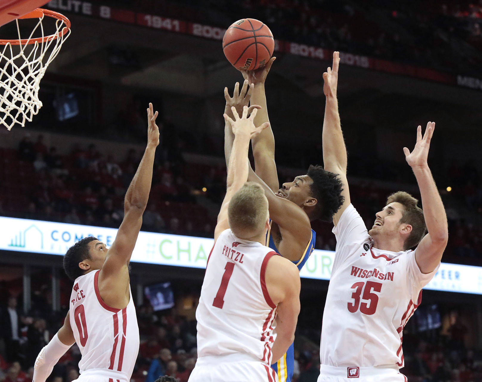 Badgers 83, Cowboys 63